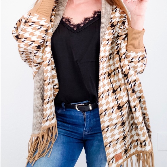 Houndstooth Sweater Shawl Cardigan - Picture 2 of 2